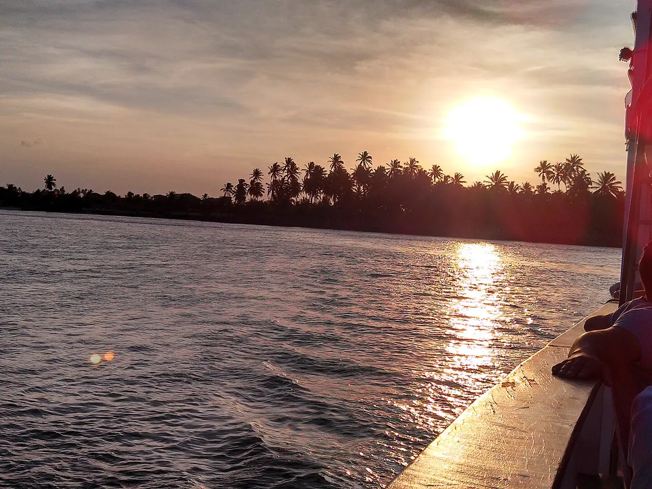 Pôr do Sol na Lagoa em Alagoas